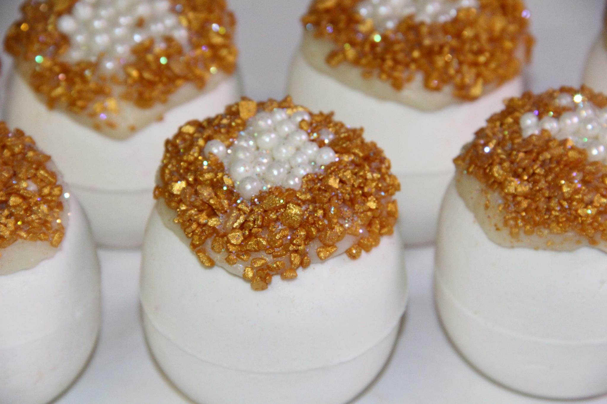 Cocoa Butter and Cashmere Bath Ball